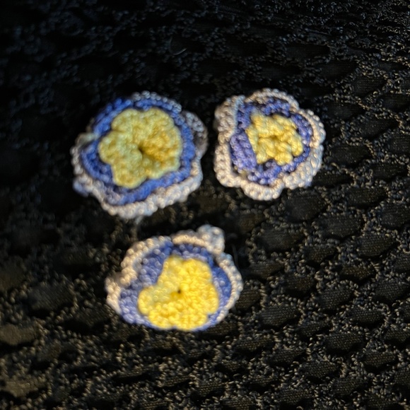 ABS Allen Schwartz Crochet Lined Dress W/ 3D Flowers-Size M - Picture 11 of 16